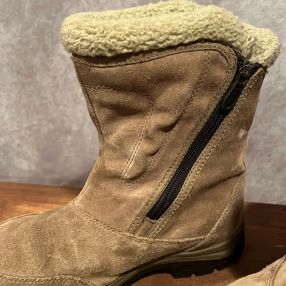 Sorel Women's Waterfall NL1964 Suede Winter Snow Boot Flax tan color size 7